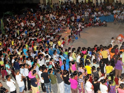 Rộn ràng Trung thu sớm ở vùng tái định cư