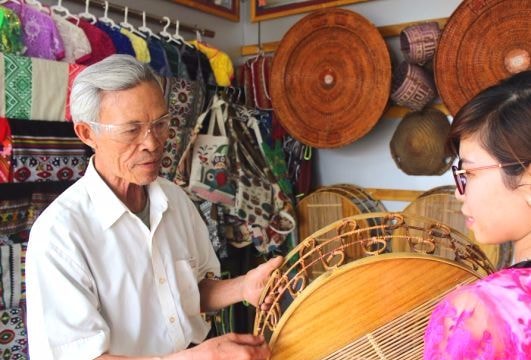 Gian hàng giới thiệu sản vật ở Quế Phong doanh thu đạt 2 tỷ đồng