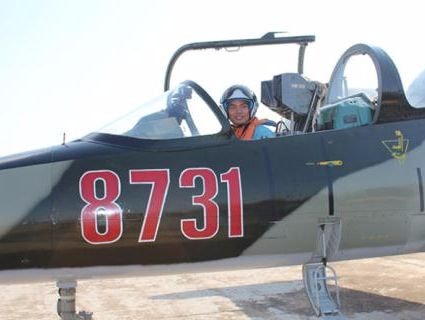 Việt Nam đào tạo phi công quân sự cho cả Lào và Campuchia