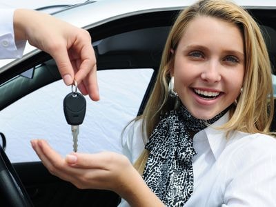 8 lưu ý giúp tiết kiệm chi phí khi mua xe ô tô