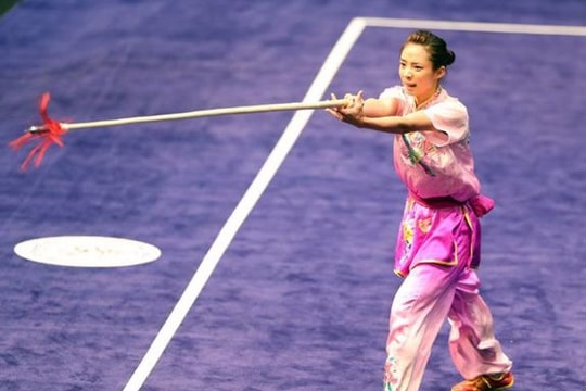 Người đẹp wushu Dương Thúy Vi giành HCV thế giới