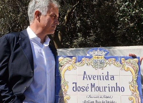 'Người đặc biệt' Mourinho được đặt tên đường tại Bồ Đào Nha
