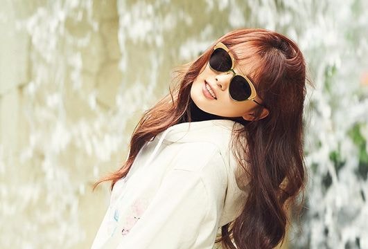 Học cách ăn mặc 'hợp cảnh' như 'dao trẻ' Kim Yoo Jung