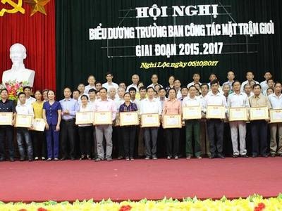 Nghi Lộc biểu dương 70 trưởng ban công tác Mặt trận giỏi
