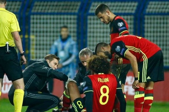 MU mất Fellaini trong đại chiến Liverpool vào cuối tuần này