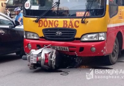 Những vụ tai nạn liên tiếp của xe buýt Đông Bắc