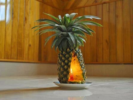 Mẹo hút và khử mùi ẩm mốc trong nhà sau mưa lũ