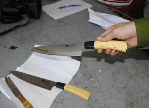 Nghĩ nhìn đểu, hai nhóm học sinh đánh nhau chết người