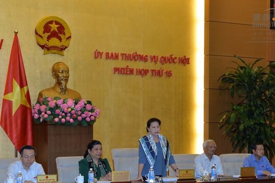 Cảnh báo về kế hoạch tăng lương công chức năm 2018