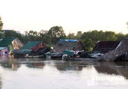 Có một 'làng nổi' trên sống Vinh