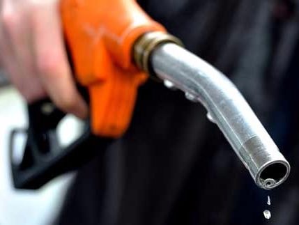 Điểm mặt 5 vụ kinh doanh xăng bẩn trong cả nước