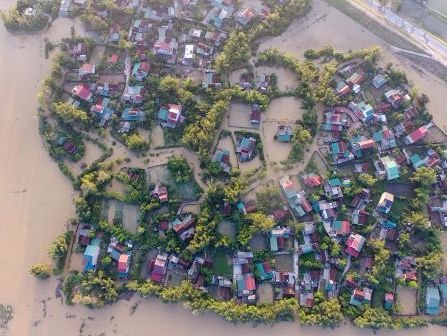 Nước lũ dâng cao, Hưng Nguyên nước ngập trắng trời