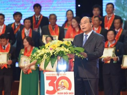 Thủ tướng: Cần nỗ lực hỗ trợ nông dân trên nhiều phương diện