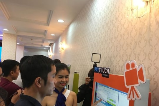 Ví điện tử phải gắn kết với tài khoản ngân hàng