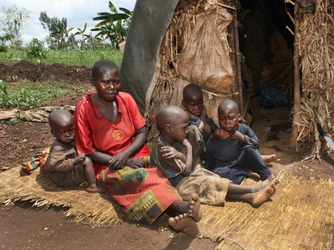 Hình ảnh lay động ở 10 quốc gia nghèo nhất thế giới