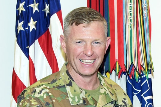 Tướng Mỹ bị sa thải vì nhắn tin gạ gẫm vợ cấp dưới