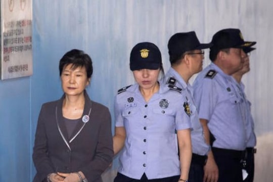 Cựu Tổng thống Hàn Quốc bị ngược đãi trong tù?