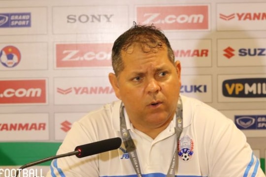 Phát biểu 'gây sốc' của HLV Vitorino trước khi rời ĐT Campuchia