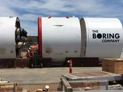 Tỷ phú Mỹ tiết lộ về quái vật đào hầm