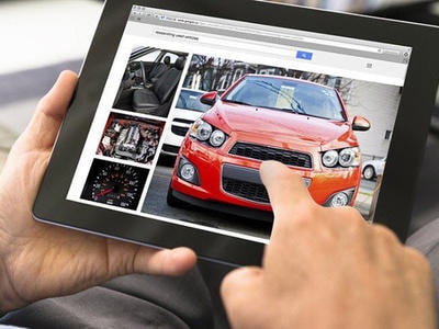 Loạn buôn ôtô online: Lướt web mua xe, ôm hận mất tiền oan