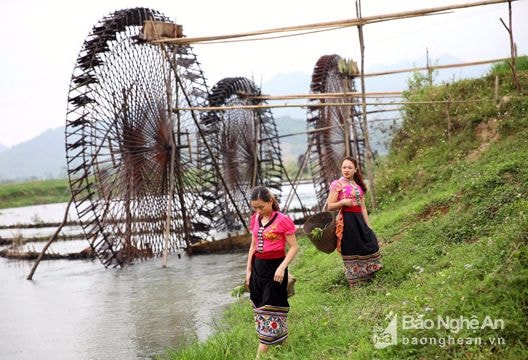 Hồn văn hóa dân tộc trên trang phục đồng bào Thái xứ Nghệ
