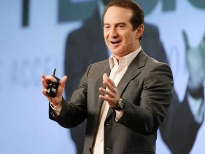 Các tỷ phú tiết lộ thói quen khiến bạn 'mãi không giàu nổi'