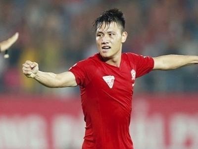 Tiền đạo Đình Bảo: 'Vua giải trẻ' và giọt nước mắt hạnh phúc