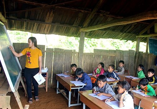 Giáo viên cắm bản có được cộng dồn năm công tác ở vùng khó khăn để hưởng trợ cấp?