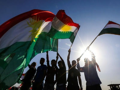 Không chịu nổi sức ép, người Kurd 'xuống thang'