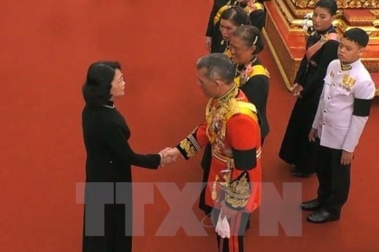 Phó Chủ tịch nước Đặng Thị Ngọc Thịnh dự Lễ hỏa táng Nhà Vua Thái Lan