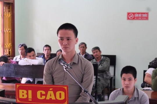 Bị bắt khi từ Nghĩa Đàn lên Quỳ Hợp bán ma túy, lãnh 2 năm tù