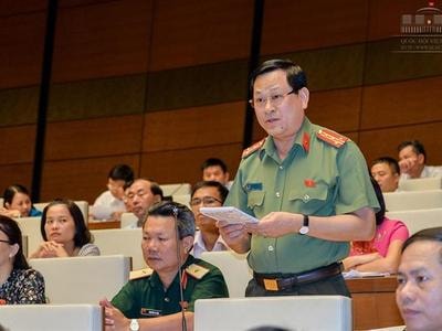 Đại tá Nguyễn Hữu Cầu: Cấp trung gian là cấp nào?