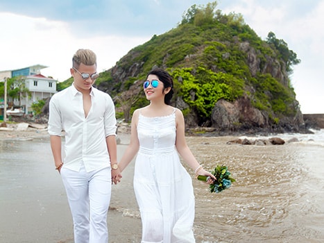 Ảnh cưới lãng mạn của tiền vệ hotboy Sông Lam Nghệ An