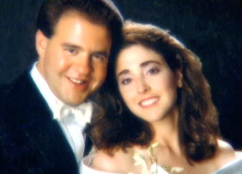 Tội ác trong bồn tắm của ông chồng ngoại tình với vũ nữ