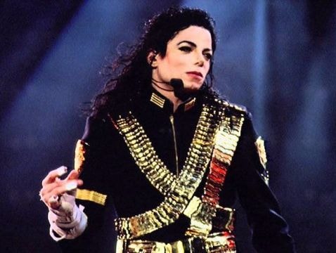 Michael Jackson là 'vua' kiếm tiền trong số các ngôi sao đã khuất