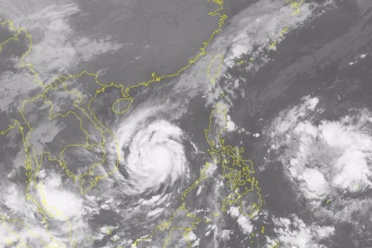 Với tốc độ 20km/h, bão số 12 sẽ đi vào đất liền các tỉnh Nam Trung bộ