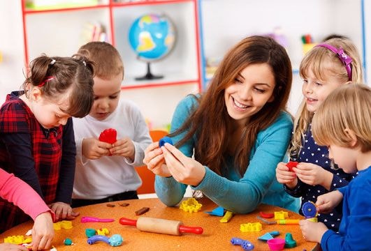 Giáo viên mầm non là một trong 10 nghề đáng sợ ở Mỹ