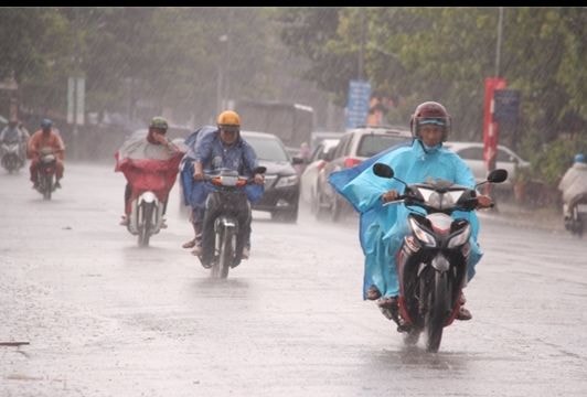 Thời tiết 4/11: Bắc bộ có nắng, Trung và Nam bộ mưa vừa đến mưa to