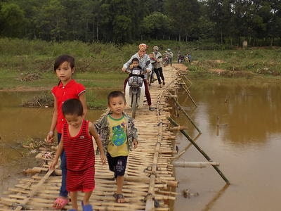 Hội doanh nghiệp Quỳ Hợp góp hơn 600 triệu đồng xây cầu cho dân