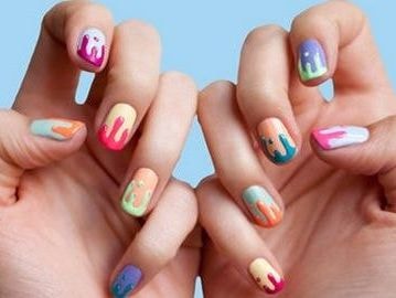 Tiềm ẩn nguy hiểm từ việc sơn móng tay dạng gel