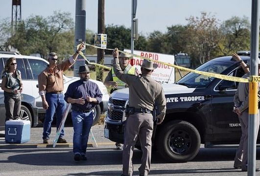 Mỹ: Lại xảy ra thảm kịch xả súng giữa Texas, ít nhất 27 người thiệt mạng