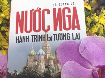 Một suy ngẫm đầy trách nhiệm về Cách mạng Tháng Mười và với nước Nga