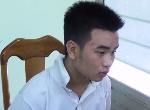 Cô gái nhanh trí thoát thân khi bị tên cướp kề dao vào cổ