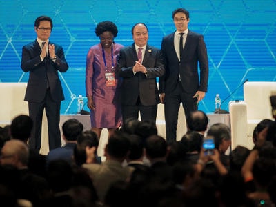 Ba cam kết lớn của Thủ tướng trước 2.000 doanh nghiệp tại APEC