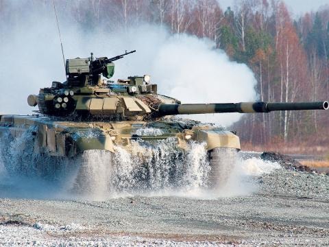 Nga chuyển giao tăng chỉ huy T-90 cho Việt Nam