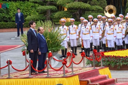 Toàn cảnh lễ đón chính thức Thủ tướng Canada