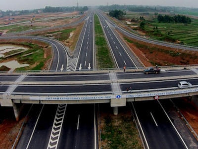 Phí đường bộ cao tốc Bắc - Nam có thể lên tới 3.400 đồng/km?