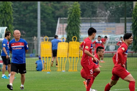 HLV Park Hang Seo không muốn đi vào vết xe đổ của HLV Hữu Thắng