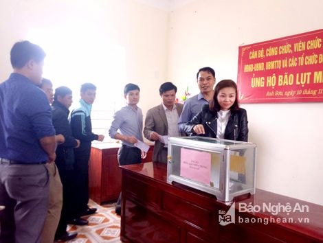 Anh Sơn phát động ủng hộ đồng bào Nam Trung bộ bị lũ lụt