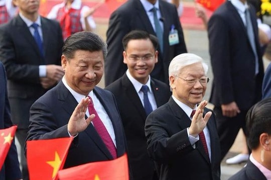 Chủ tịch Trung Quốc Tập Cận Bình vào Lăng viếng Chủ tịch Hồ Chí Minh